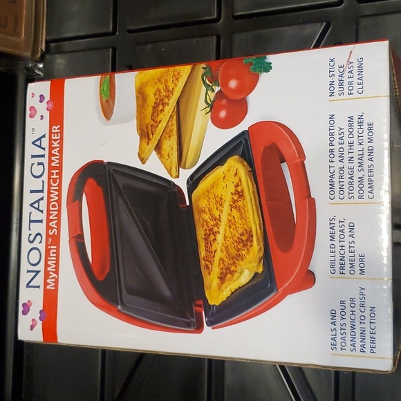 SANDWICH MAKER - Picture 1 of 6